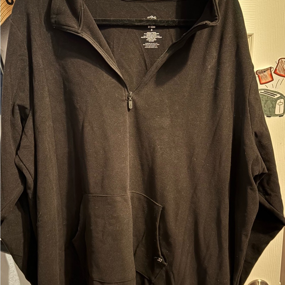 149- Torrid Black Half-Zip fleece